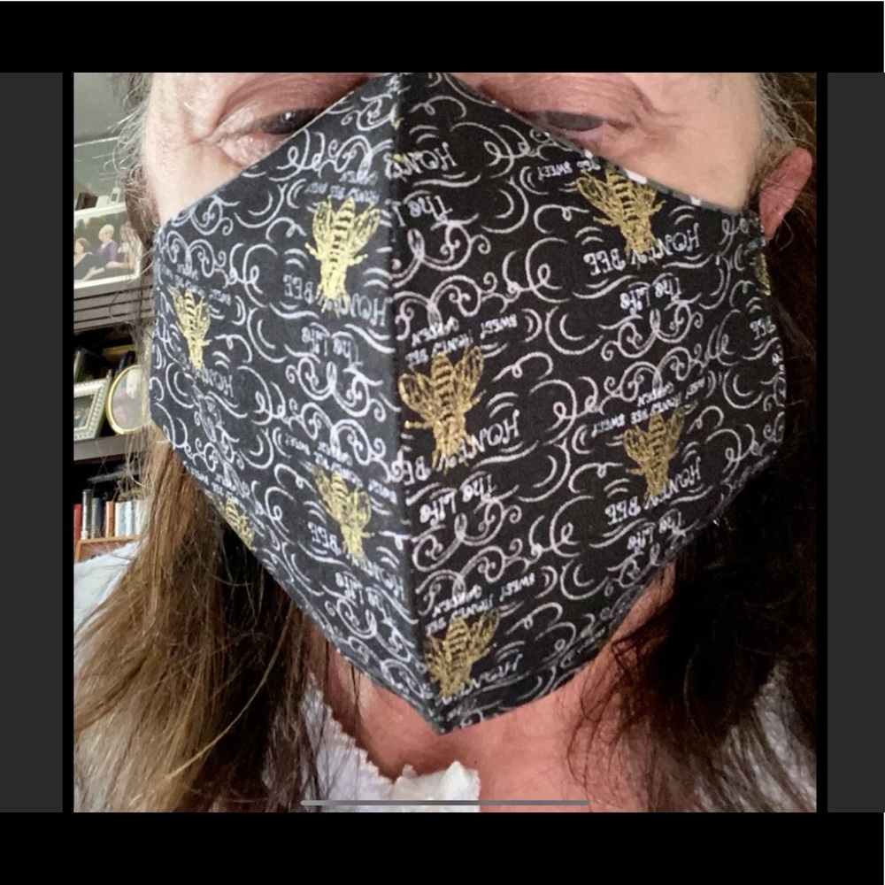 NWT Honey Bee mask
